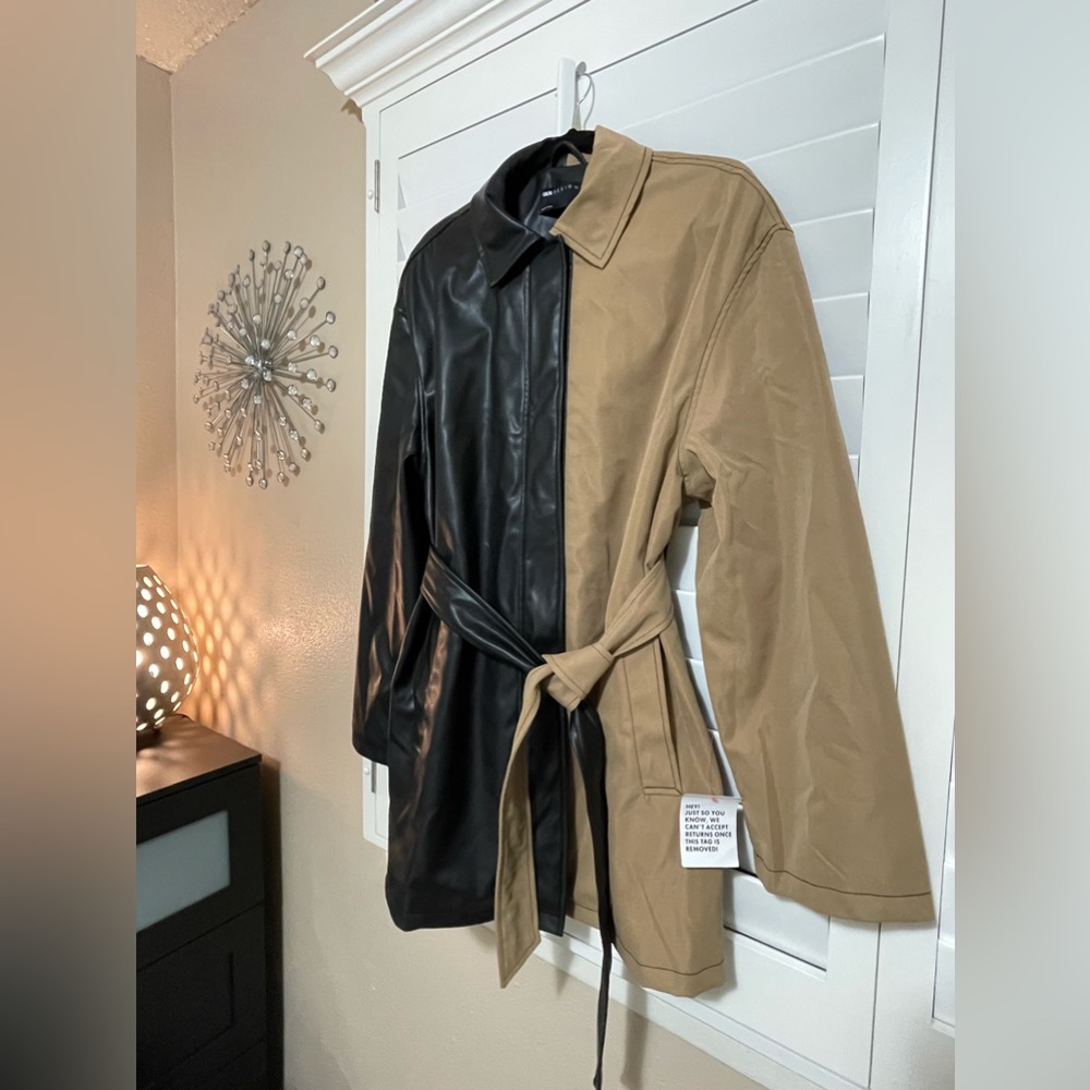 ASOS Design Tall - Faux leather spliced jacket in stone and black